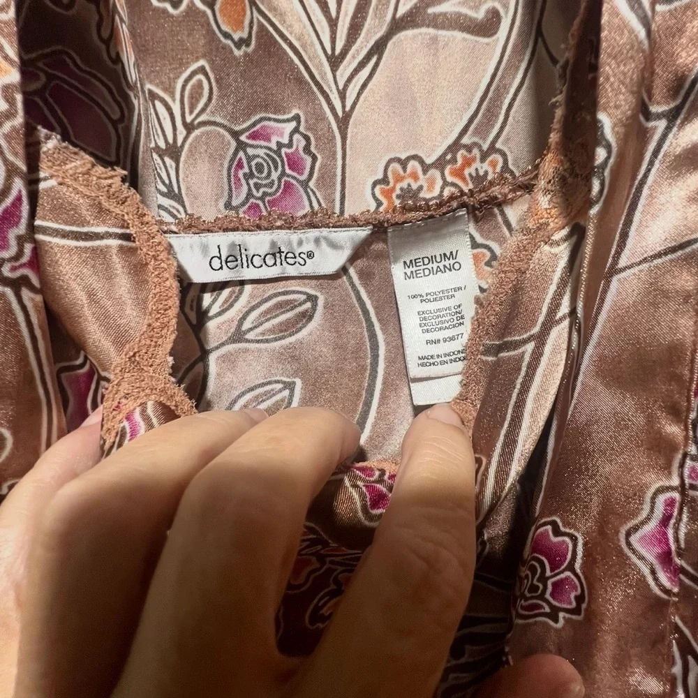 delicates beautiful vintage